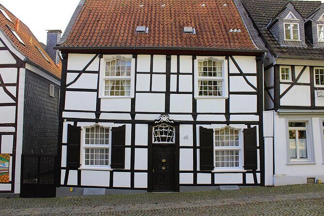 Private audio book city rally around the old town of Essen Kettwig - Exploring Essens Hidden Gem: The Private Audio Book City Rally in Kettwig