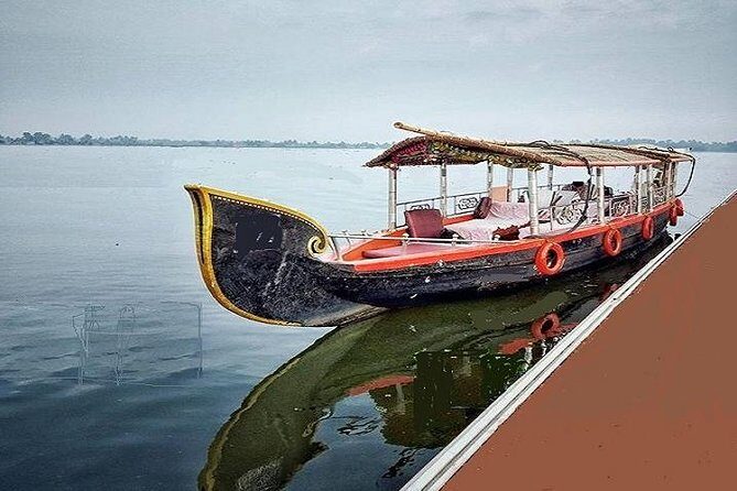 Private Backwater Cruise on a Houseboat and Shikara including Lunch - Navigating Kerala’s Backwaters: A Detailed Review