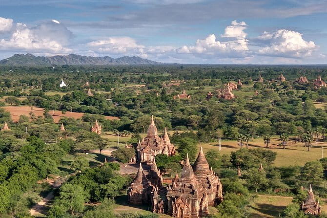 Private Bagan day tour by car with horse cart - An Authentic Day Exploring Bagan’s Temples and Villages