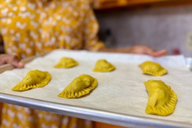 Private Bahamian Baking Class and Transfers with Chef Gabbi - Engaging Meta Description