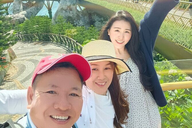 Private Bana Hills - Golden Hands Bridge Guided Tour with Lunch and Transfer - FAQs