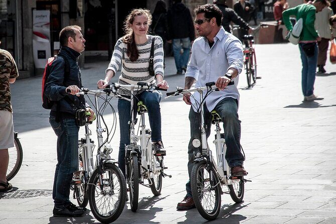 Private Barcelona Bike Highlights & Sagrada Familia - Private Barcelona Bike Highlights & Sagrada Familia: A Deep Dive into the City’s Gems