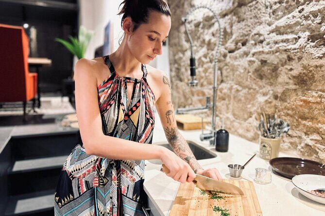 Private Barcelona Tapas and Cocktail Class with Market Tour - Engaging Meta Description