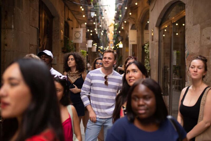PRIVATE Barcelona Walking Tour: Old Town & 10+ Hidden Gems - Discovering the Heart of Barcelona: From Gothic to El Born
