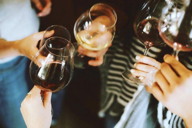 Private Barcelona Walking Tour & Wine Tasting + Tapas Dinner - Exploring Barcelona’s Oldest Neighborhoods
