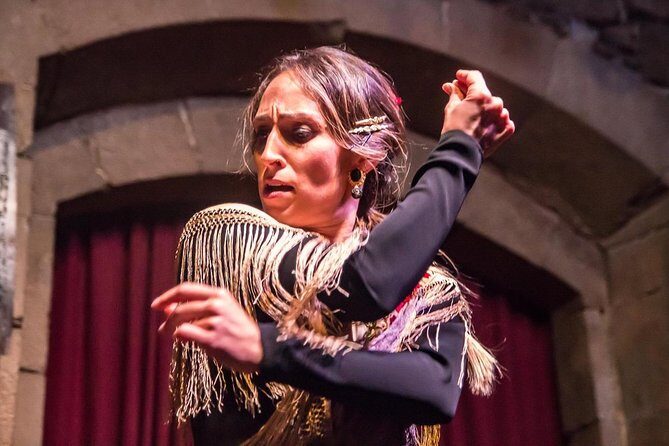 Private Barcelona Walking Tour with Flamenco Show & Tapas Dinner - A Detailed Look at the Experience