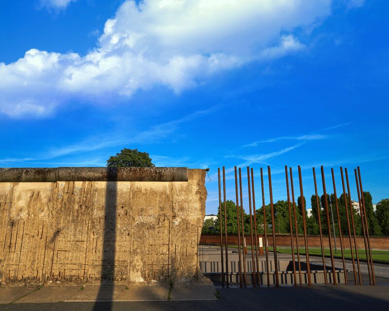 Private Behind the Berlin Wall and Cold War Berlin Tour - A Deep Dive into the Berlin Wall and Cold War Tour