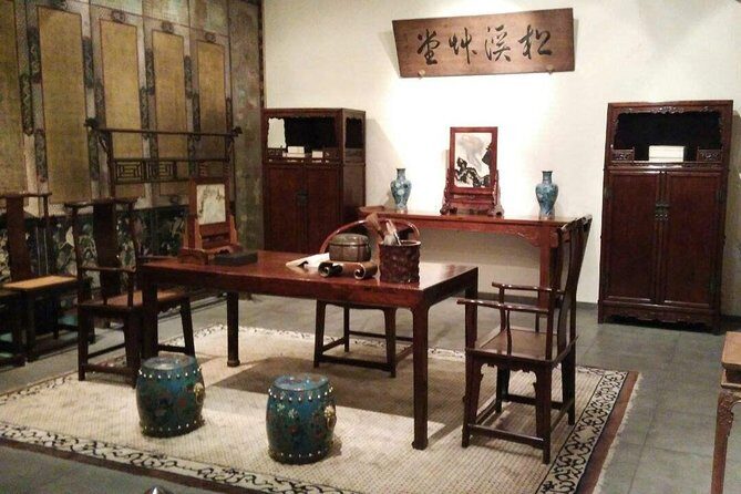 Private Beijing Art Tour including Red Gate Gallery, 798 Art Zone and Guanfu Museum - Key Points