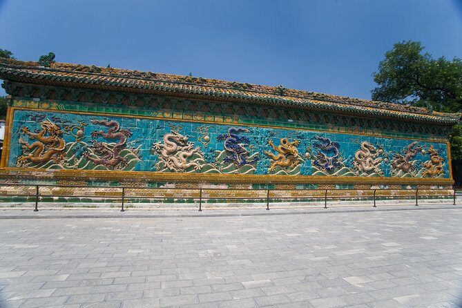 Private Beijing Jingshan Hill, Beihai, and Hutongs with Imperial Lunch/Dinner - Key Points