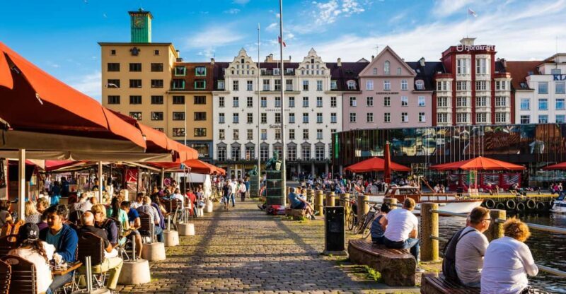 Private Bergen Walking tour - A Closer Look at the Bergen Walking Tour