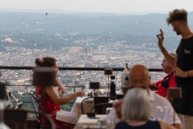 Private Best of Tuscany Hill Towns Tour with lunch from Florence - The Medieval Charm of San Gimignano