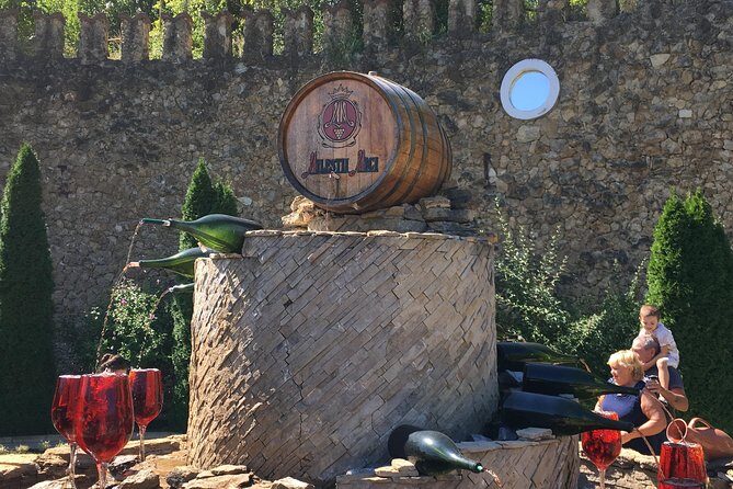 Private Bike Tour to Milestii Mici Winery with wine tasting and lunch - FAQ