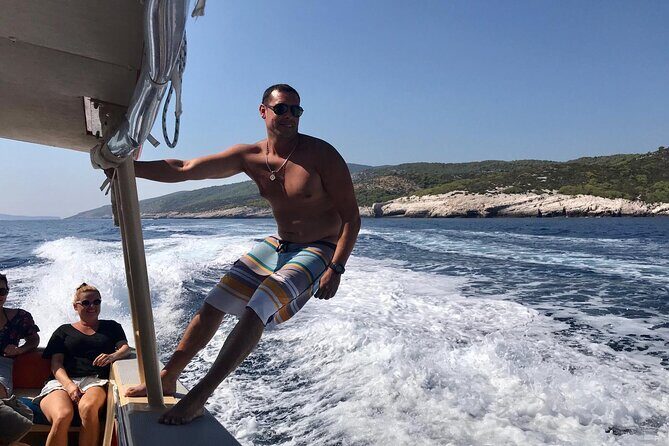 Private Blue Lagoon and UNESCO town Trogir 5h Boat Tour for 12 - Key Points