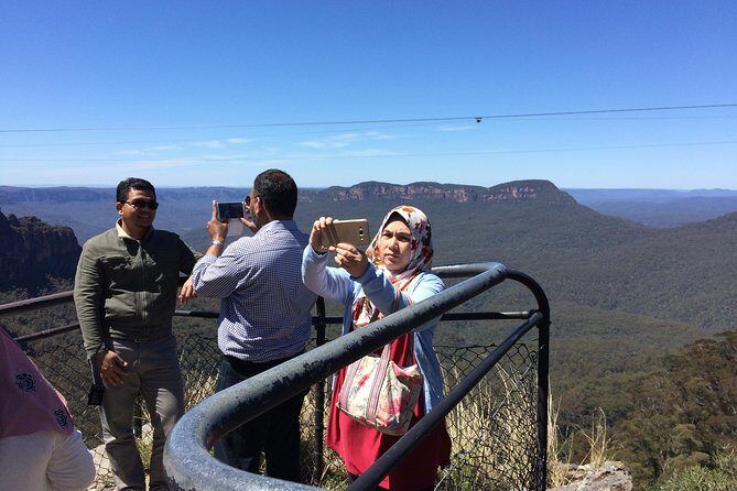PRIVATE Blue Mountains Day Tour from Sydney with Wildlife Park and River Cruise - FAQ