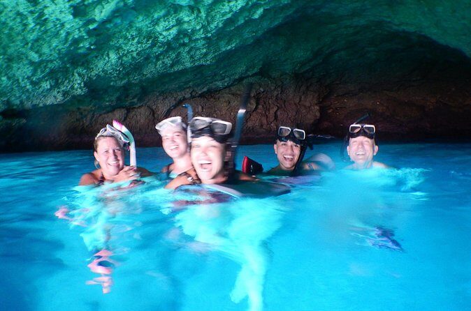 Private Blue Room and Beach Tour of Curacao - FAQs about the Private Blue Room and Beach Tour