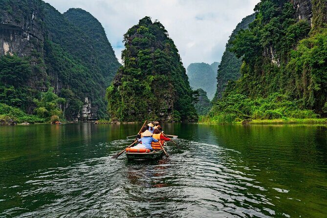 Private Boat and Biking Tour in Ninh Binh (Trang An - Hang Mua) - Exploring Ninh Binh with Your Private Guide
