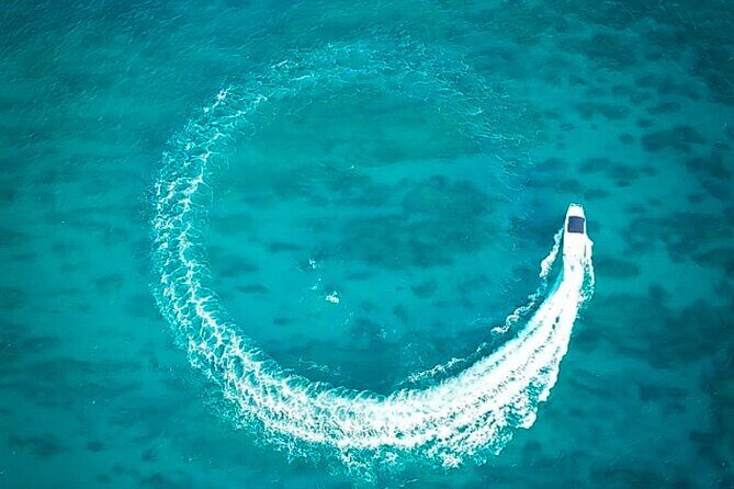 Private Boat and Fireworks Cruise in Waikiki - A Private Sunset Escape on Oahu: Waikiki Boat and Fireworks Cruise