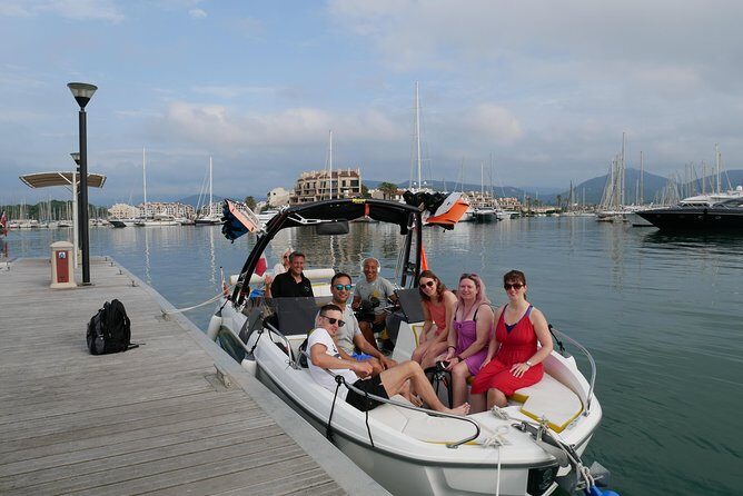 Private Boat Charter in the Bay of St Tropez - Private Boat Charter in the Bay of St Tropez: A Detailed Review