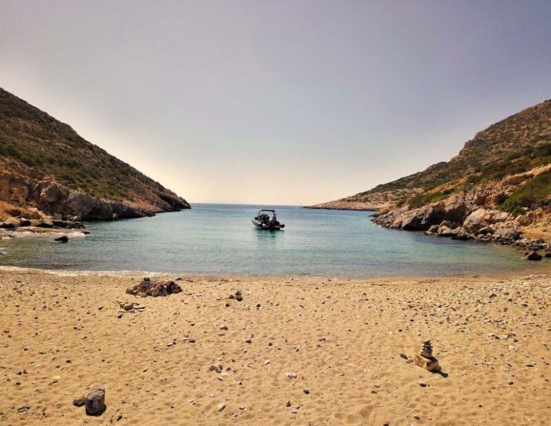 Private boat cruise Antiparos, Despotiko & Panteronisia - Exploring Greece’s Hidden Islands by Private Boat