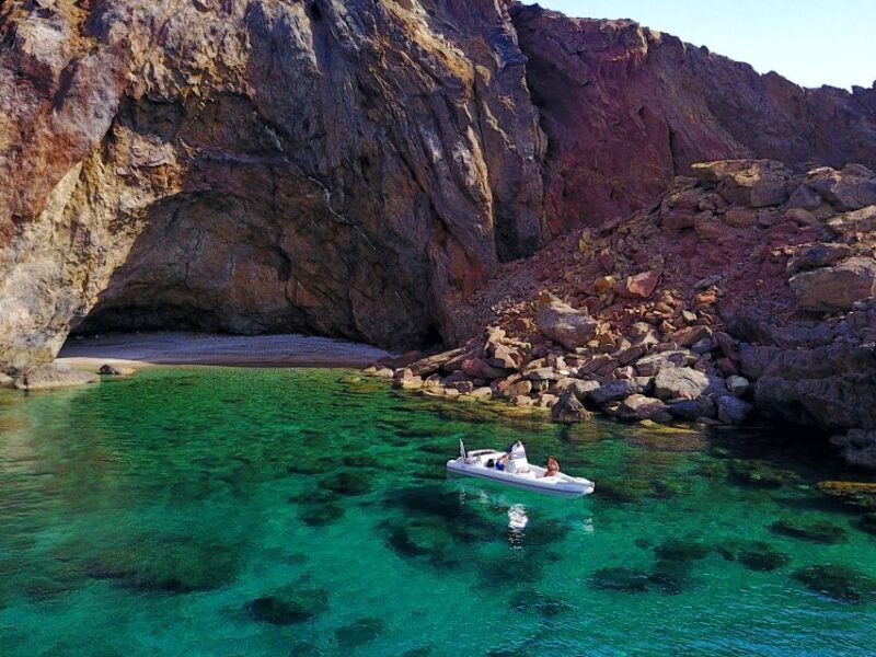 Private boat cruise to South coastline of Mykonos - Key Points