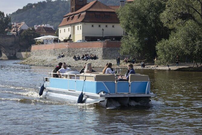 Private Boat Cruise With Unlimited Beer - The Sum Up