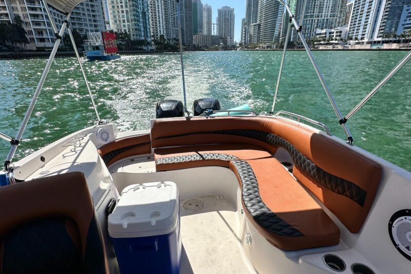 Private Boat Rental in Miami for 10 People - The Sum Up: Is It Worth It?