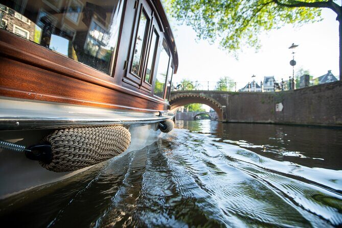 Private Boat Tour Amsterdam - 90 Min incl. welcome drink on historic saloon boat - Pricing and Value