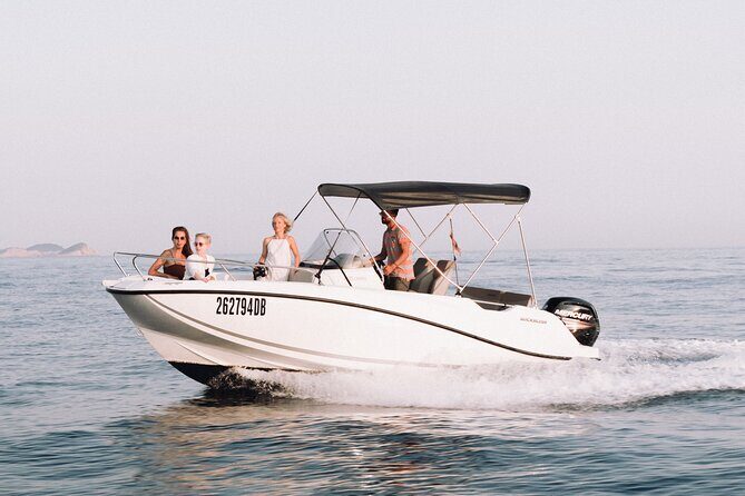 Private Boat Tour-Elafiti islands,Blue and green cave,Sandy Beach - Key Points