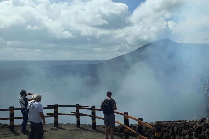 PRIVATE Boat tour + Granada City + Catarina lookout - Who Should Book This Tour?