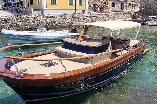 Private Boat Tour of Capri (full day) - The Experience in a Nutshell