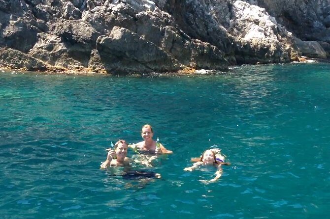 Private boat tour of Capri (relaxation tour three hours) - Who Will Love This Tour?