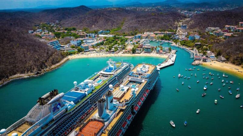 Private boat tour of the Huatulco Bays - Private Boat Tour of the Huatulco Bays: An Authentic Coastal Adventure