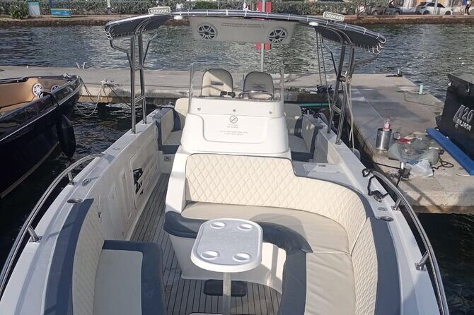 Private Boat Tour of the Rosario Islands - A Private Boat Tour of the Rosario Islands: An Authentic Cartagena Experience