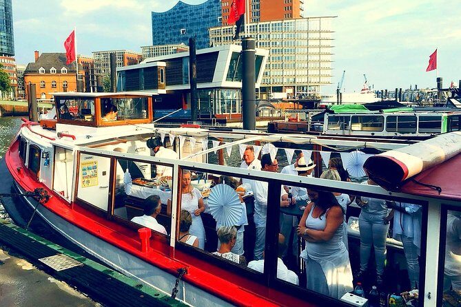 PRIVATE BOAT TOUR through the port of Hamburg - Who Should Consider This Tour?