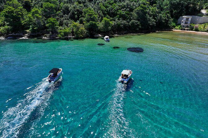 Private Boat Tour to Blue Lagoon Snorkeling and Wine - Key Points