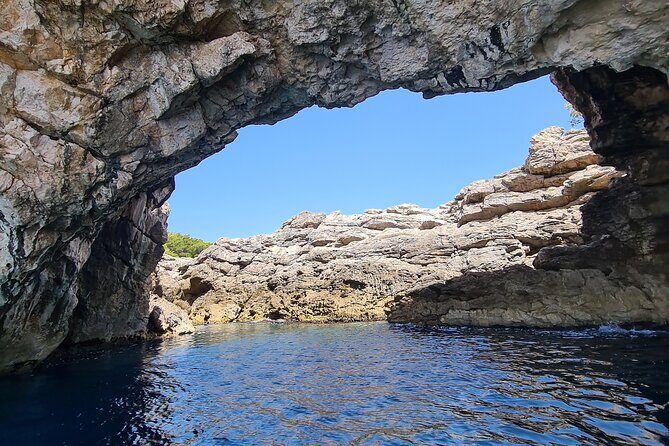 Private boat tour to Elafiti islands and south part of Mljet 8h. ALL INCLUDED - FAQ