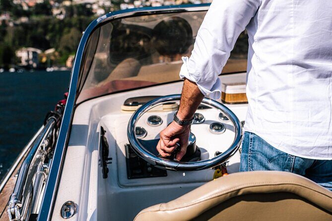 Private Boat Tour with Open Bar Lake Como 7 Pax - Experience Lake Como in Style: Private Boat Tour with Open Bar for Up to 7 People