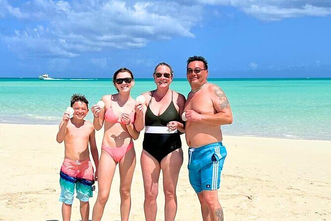 Private Boat Tour with Snorkeling, Island Hopping, and Noahs Ark - Detailed Review of the Private Boat Tour in Providenciales