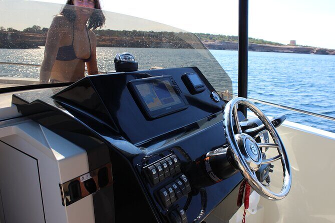 Private Boat tours around Ibiza - A Deep Dive into the Ibiza Private Boat Experience