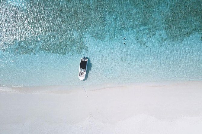 Private Boat Tours to outer islands, snacks drinks- snorkel- cruise! - Key Points