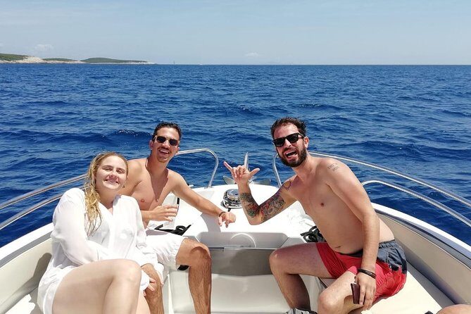 Private boat transfer - Split Airport to Hvar Island - one way - Key Points