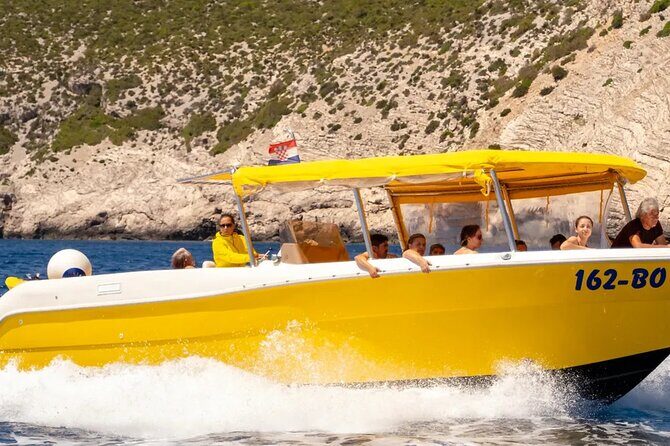 Private boat transfer Split - Bol - Private boat transfer Split - Bol