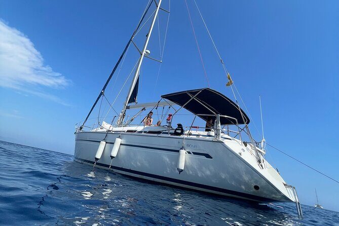 Private Boat Trip in Barcelona with Snacks and Drinks - Exploring the Itinerary: What You Can Expect