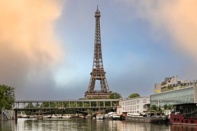 Private Boat Trip in Paris - Key Points