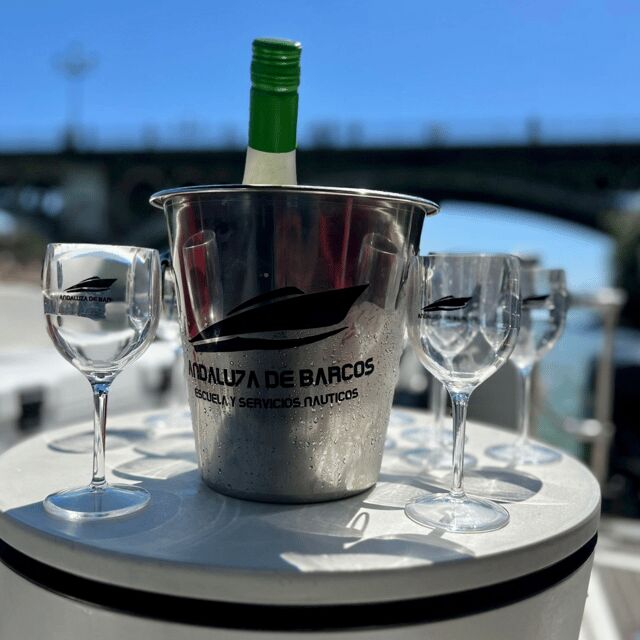 Private boat trip on the Guadalquivir - Key Points