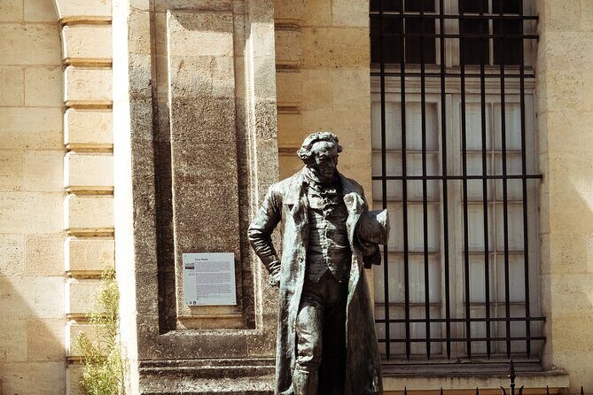 Private Bordeaux History Tour with a glass of Bordeaux wine. - The Grand Théâtre and Place Gambetta