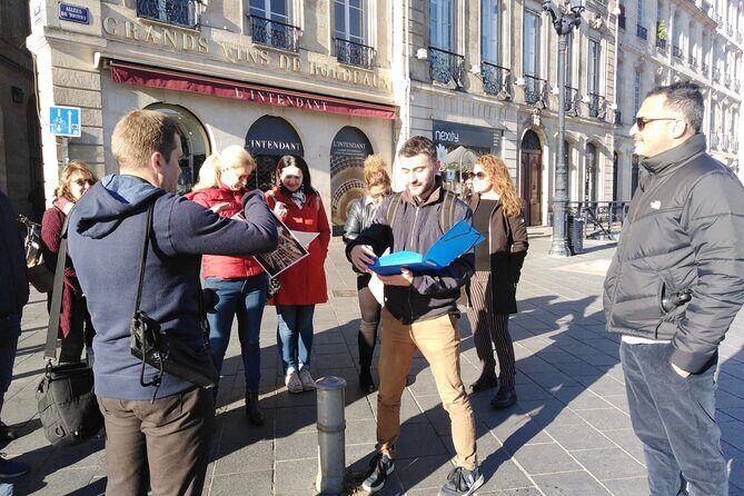 Private Bordeaux Walking Tour with La Cite du Vin and a Canelé - Key Points