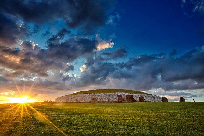 Private Boyne Valley, Hill of Tara and Trim Castle Day Tour - Exploring the Core of Ireland’s Ancient Sites