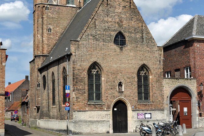 Private Bruges Historical Walking Tour with Chocolate Treat - A Step-by-Step Look at the Itinerary