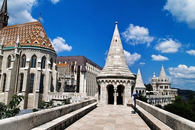 Private Buda and Pest tour by car with professional guide - A Closer Look at the Budapest Private Tour